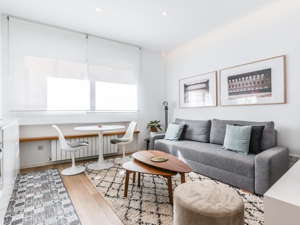 Apartamento Reformado En La Calle Pez Alquiler Temporal Madrid Eksteriør billede