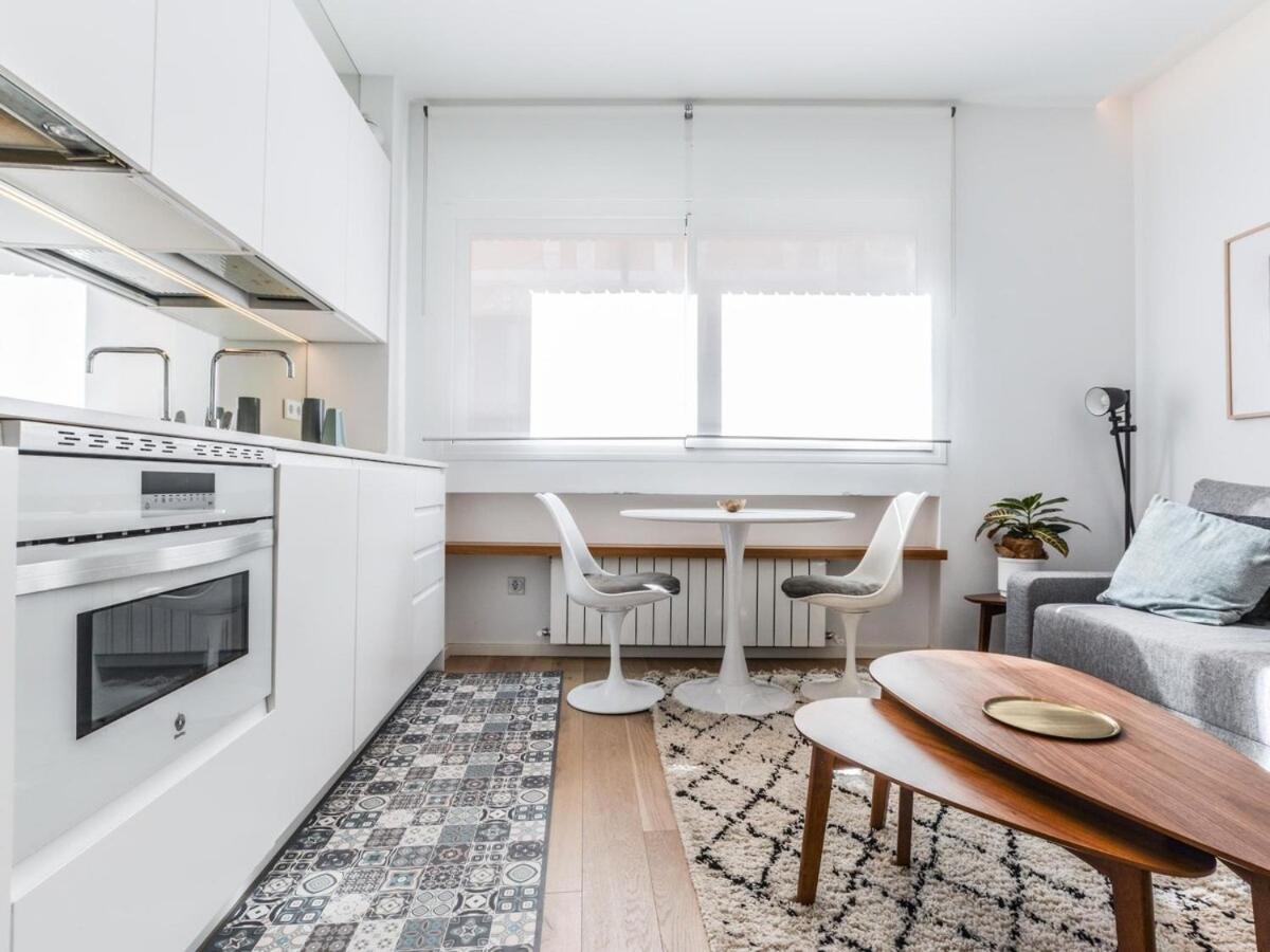Apartamento Reformado En La Calle Pez Alquiler Temporal Madrid Eksteriør billede