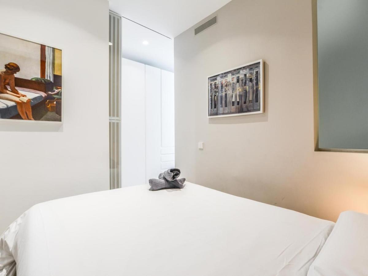 Apartamento Reformado En La Calle Pez Alquiler Temporal Madrid Eksteriør billede